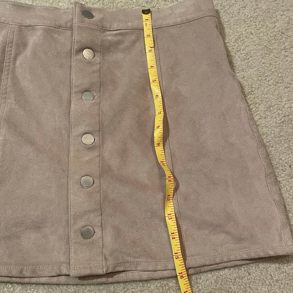 Express Velvet Soft Skirt - Picture 3 of 6